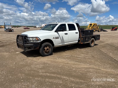 2015 Ram 3500 4x4 Crew Cab Flatbed Truck