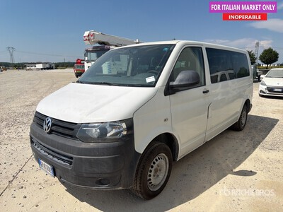 2013 Volkswagen Caravelle Passenger Van (Inoperable)