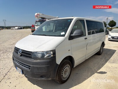 2013 Volkswagen Caravelle Passenger Van (Inoperable)