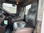 4 Transmision with Seats/armrests