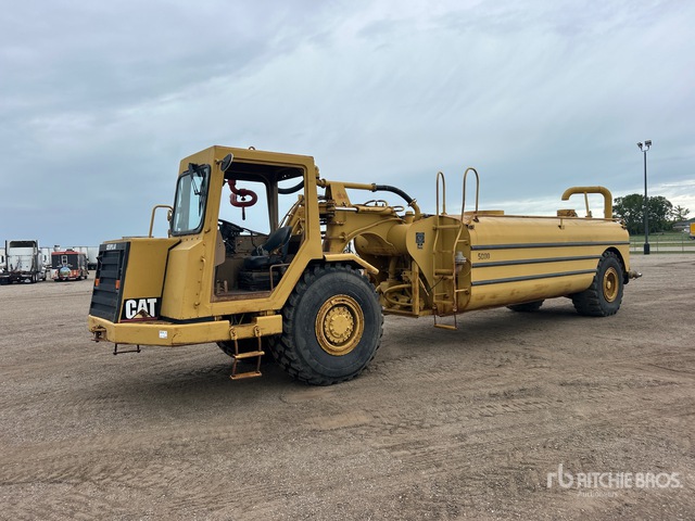 1994 Cat 613C Series II 5000 gal 4x4 Water Wagon