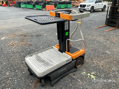 Crown Vertikaler Mastlift