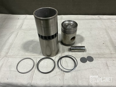 (17) Detroit Diesel 05149263 Diesel Engine Cylinder Head Parts Kits