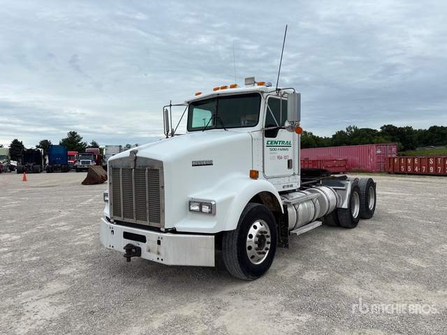 1998 Kenworth T800 6x4 T/A Day Cab Truck Tractor