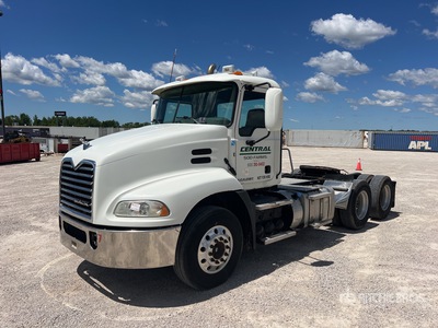 2015 Mack CXU613 6x4 Day Cab Truck Tractor