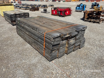 Quantity of (80) 2 ft x 10 ft 8 ft SYP Tablas de madera
