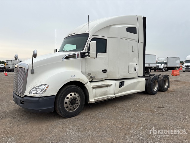 2018 Kenworth T680 6x2 T/A Sleeper Truck Tractor