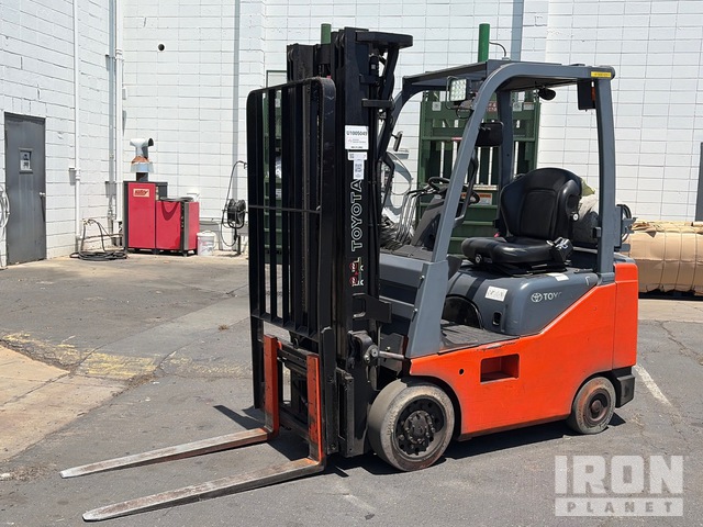 2015 (unverified) Toyota 8FGCU18 3000 lb Cushion Tire Forklift