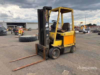 1995 Hyster E45XM-27 4450 lb Electric Forklift