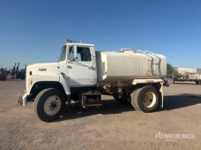 1991 Ford LN8000 2000 gal 4x2 Water Truck