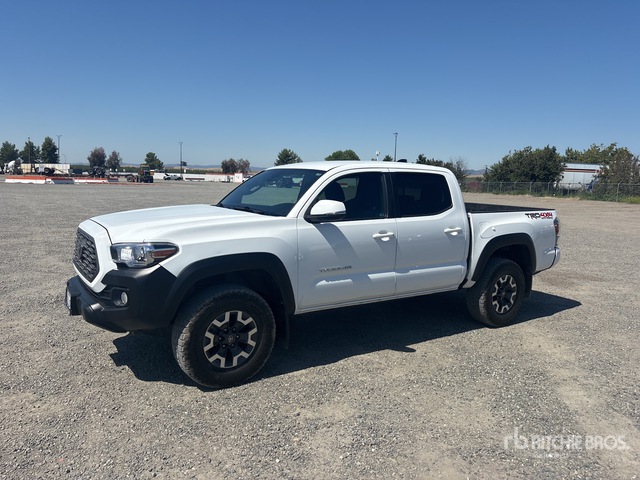 2020 Toyota Tacoma TRD Off-Road 4x4 Crew Cab Pickup