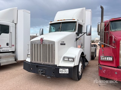 2014 Kenworth T880 CNG 6x4 T/A Day Cab Truck Tractor (Inoperable)