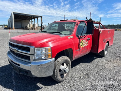 2009 Chevrolet Sierra 3500HD 4x2 Utility Truck