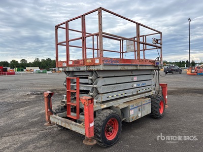 2007 Skyjack SJ7135 4x4 Gasoline Scissor Lift