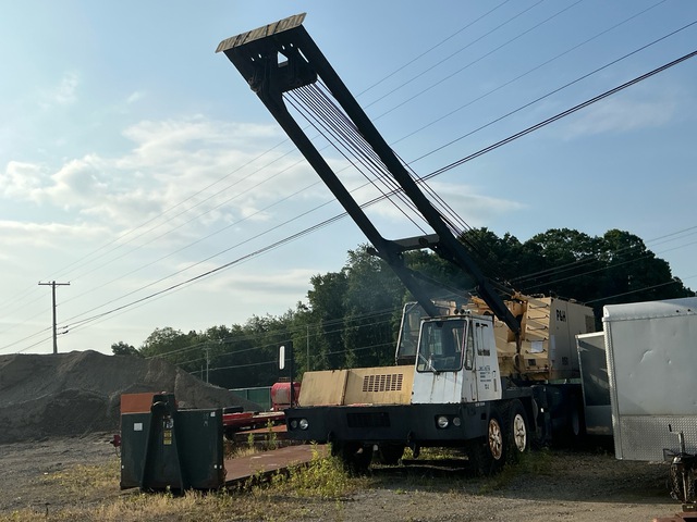 1985 P & H 9150 150 ton 8x4x4 Lattice-Boom Truck Crane