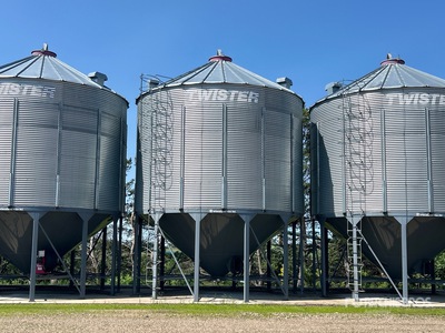 Twister +/- 6600 bu 5 Ring صومعة الحبوب