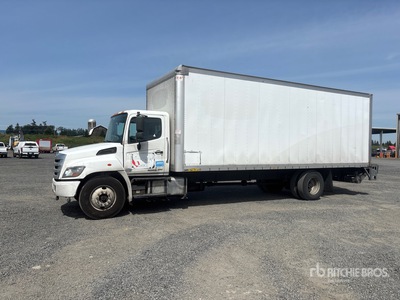 2019 Hino 268 4x2 Van Truck
