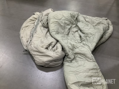 (79) Sleeping Bags