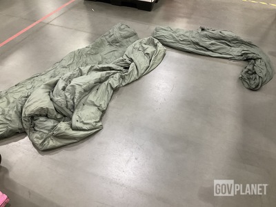 (160) Sleeping Bags