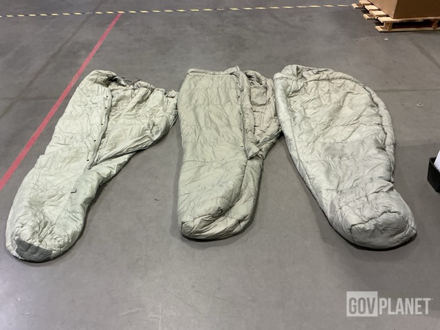 (87) Sleeping Bags