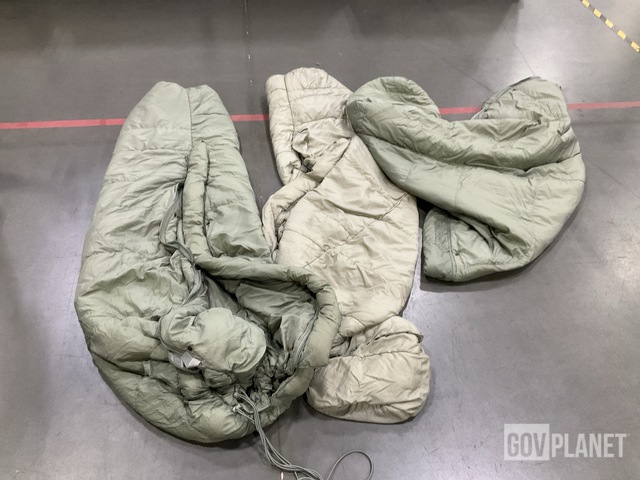 (119) Sleeping Bags