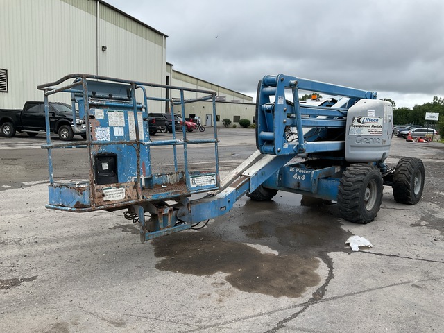 Genie Z-45/25 4WD Dual Fuel Articulating Boom Lift