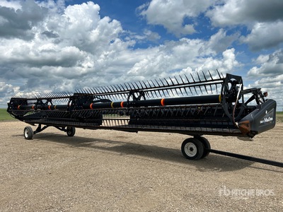 2010 MacDon D60-S 40 ft Draper Windrower Header