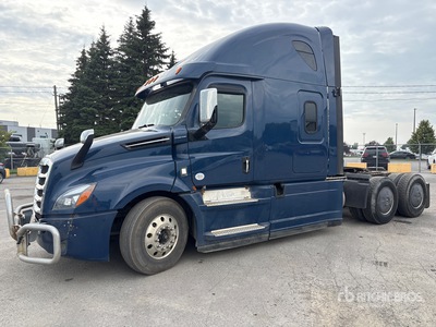 2019 Freightliner Cascadia 126 6x4 T/A Sleeper Truck Tractor