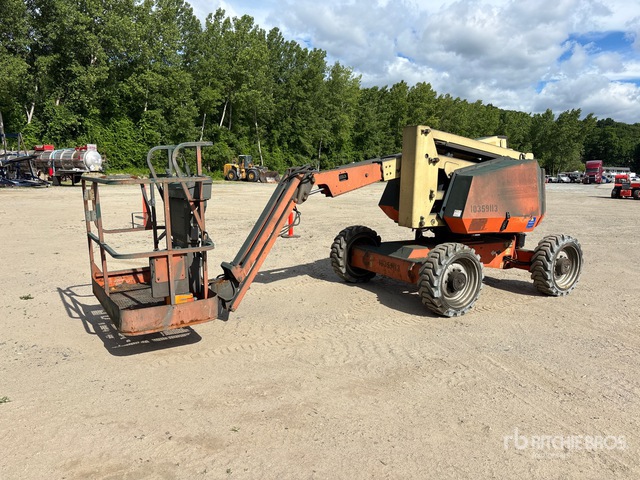 2015 JLG 340AJ 4WD Diesel Articulating Boom Lift