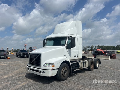 2017 Volvo VNM64T200 6x4 T/A Day Cab Truck Tractor