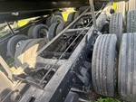 Underbody with Non-Driven Drop Axle (1)