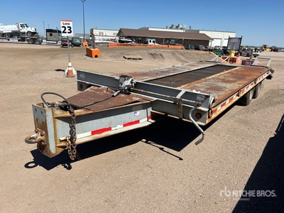 25 ft T/A Equipment Trailer