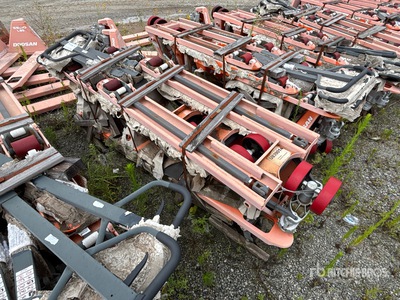 Quantity of (6) Doosan HPT28-2-06 5500 lb Pallet Jack