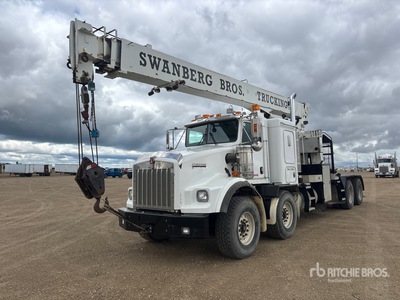 National 1195 53900 lb Straight Boom on 2004 Kenworth T800 8x4 Twin-Steer Boom Truck