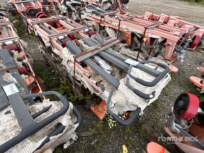 Quantity of (6) Doosan HPT28-2-06 5500 lb Pallet Jack