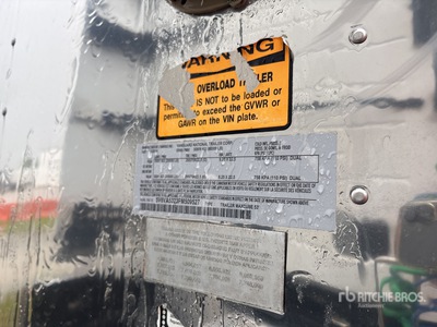 2015 Vangaurd 53 ft T/A Van Trailer