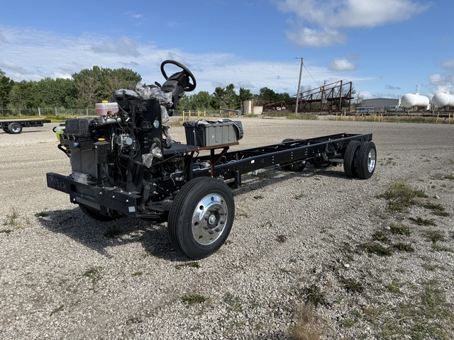 2025 Ford 4x2 Chassis Truck (Unused)