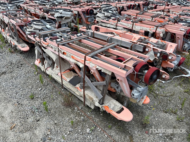 Quantity of (6) Doosan HPT28-2-06 5500 lb Pallet Jack