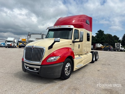 2020 International LT625 6x4 Cabeza Tractora Cabina Dormitorio