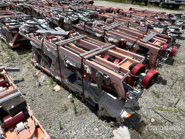 Quantity of (6) Doosan HPT28-2-06 5500 lb Pallet Jack