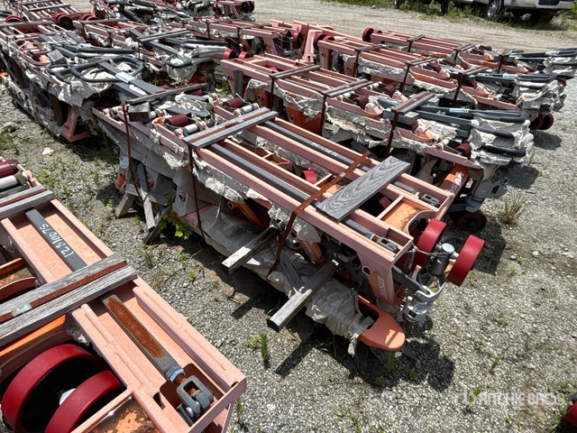 Quantity of (6) Doosan HPT28-2-06 5500 lb Pallet Jack