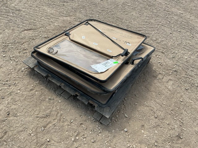 (4) HMMWV Humvee Doors (4) HMMWV Humvee Doors