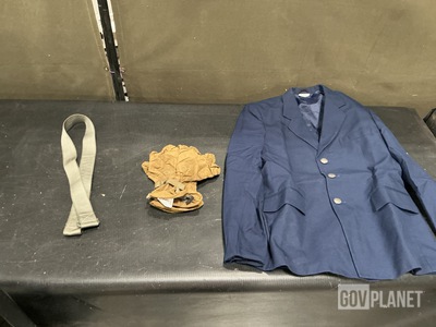 (19) Riggers Belts, (5) Pairs of BDU Gloves, (11) Men’s Coats & Assorted Items