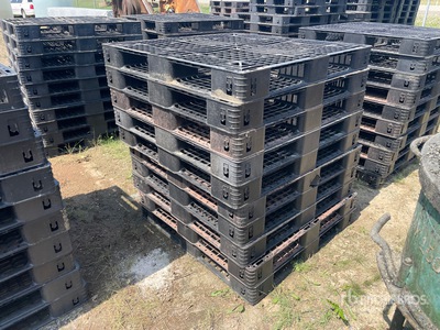 Quantity of (10) Plastic Pallets