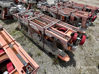 Quantity of (6) Doosan HPT28-2-06 5500 lb Pallet Jack