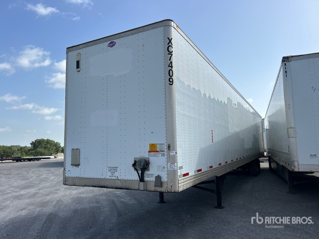 2018 Utility VS2DX 57 ft T/A Van Trailer