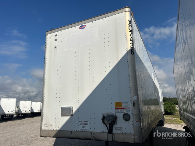 2018 Utility VS2DX 57 ft x 102 in T/A Van Trailer