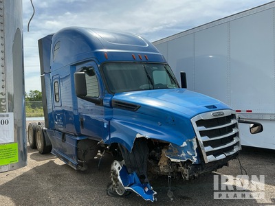 2020 Freightliner Cascadia 126 6x4 T/A Sleeper Truck Tractor (Inoperable)