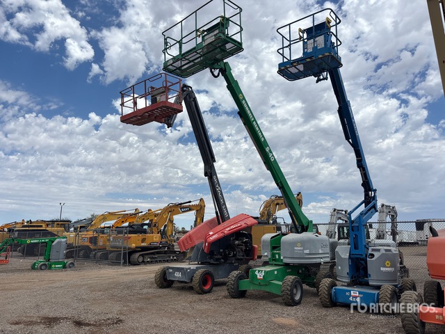 2018 Genie S40 2WD Dual Fuel Telescopic Boom Lift