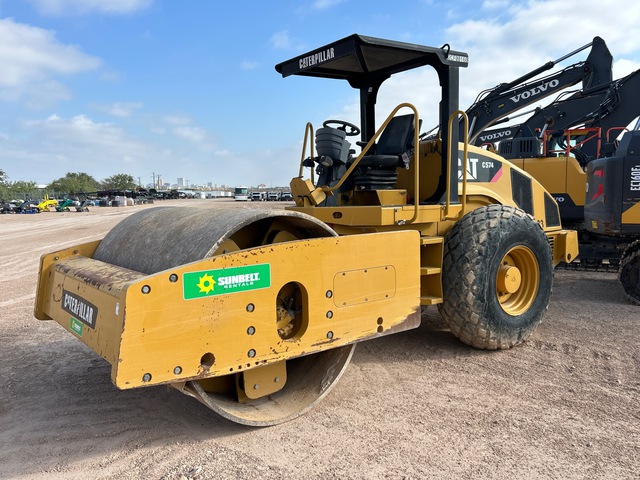 2008 Cat CS74F Smooth Drum Compactor